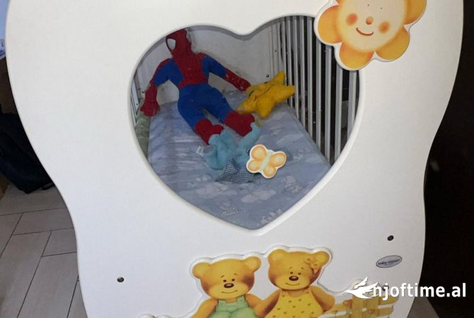 Veshje dhe Aksesor per Femije ne Durres - 13,000 Leke