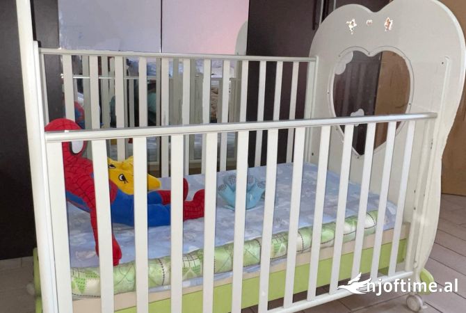 Veshje dhe Aksesor per Femije ne Durres - 13,000 Leke