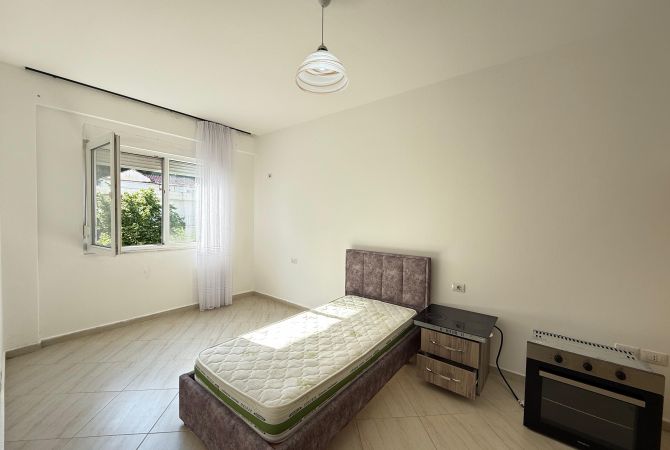Shtepi me qera Apartament ne Tirane, 2+1, Mobilimi E mobiluar, Pagesa 550  Euro.