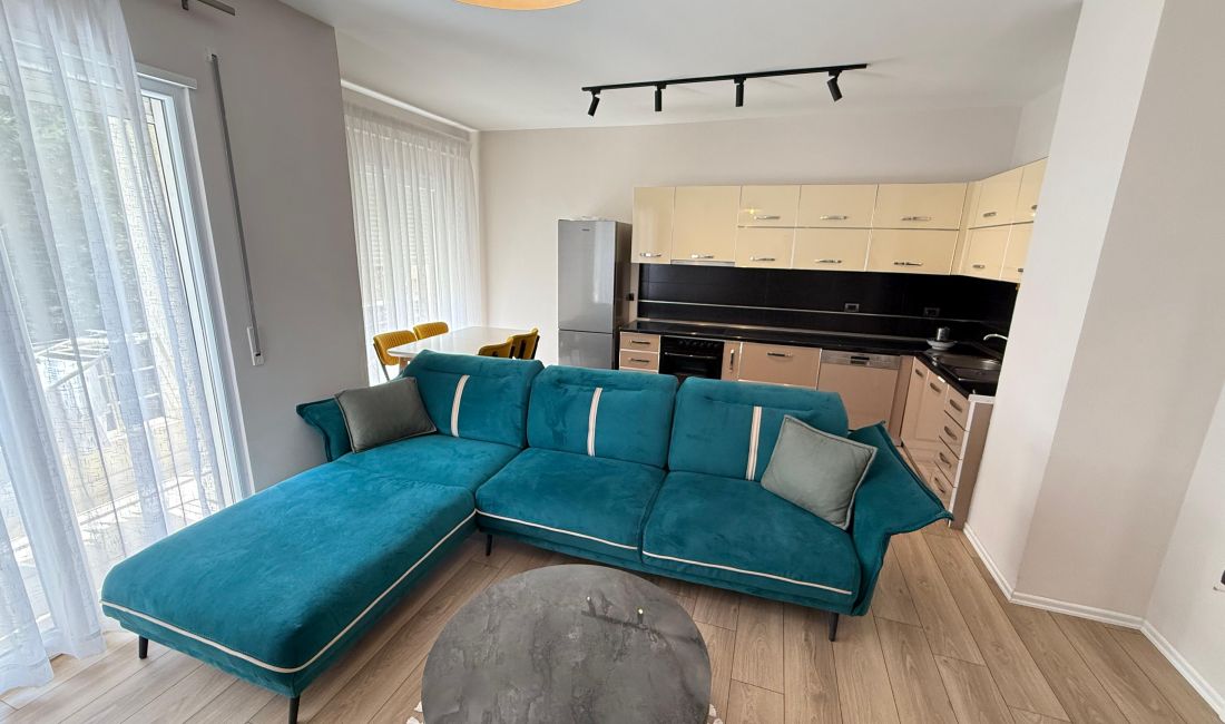 Shtepi me qera Apartament ne Tirane, 2+1, Mobilimi E mobiluar, Pagesa 800  Euro.
