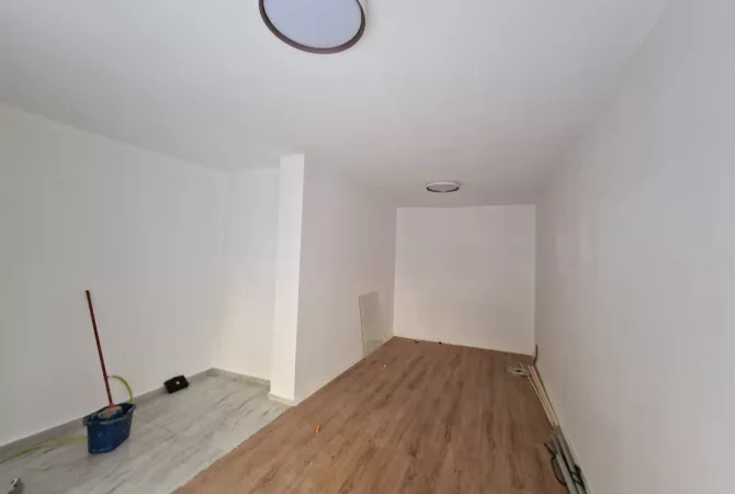 Business Property in Sale 1+1 in Tirana - 60,000 Euro