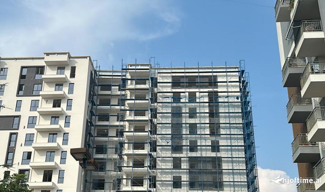 Shtepi ne shitje Apartament ne Tirane, 1+1, Mobilimi Bosh, pa mobiluar, Pagesa 126,000  Euro.