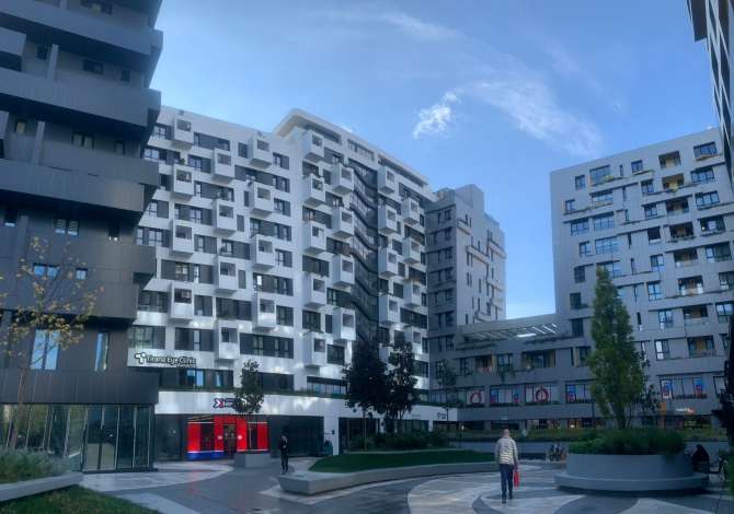 Ambiente Commerciale in Affitto 1+1 a Tirana - 1,501 Euro