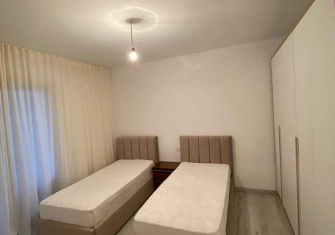 Shtepi me qera Apartament ne Tirane, 2+1, Mobilimi E mobiluar, Pagesa 450  Euro.