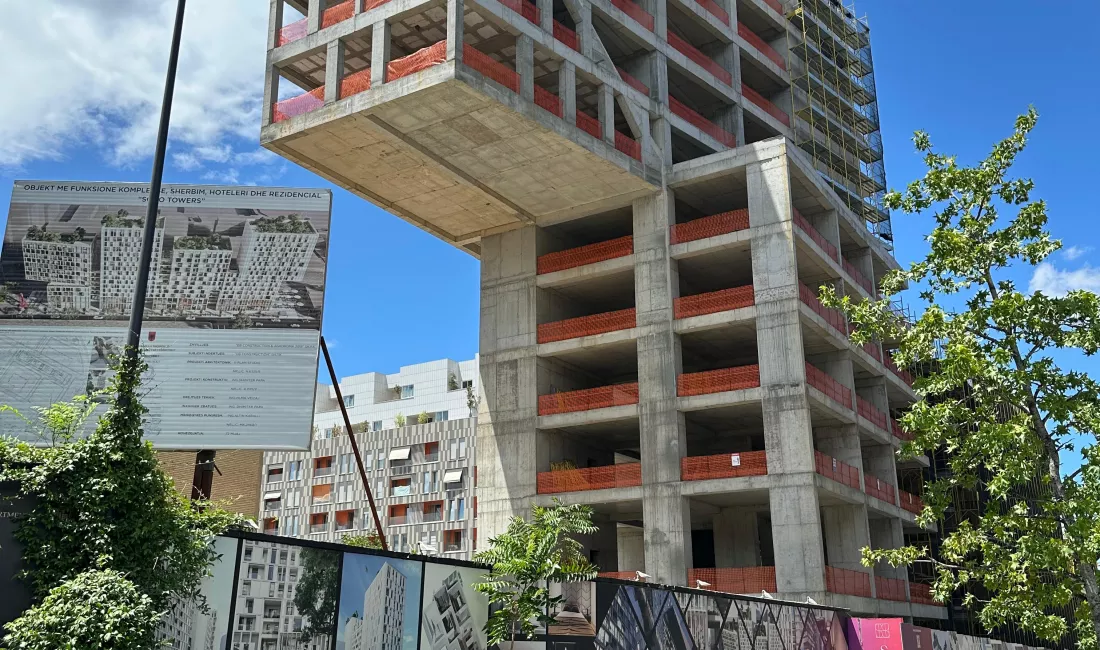 Shtepi ne shitje Apartament ne Tirane, 2+1, Mobilimi Bosh, pa mobiluar, Pagesa 204,600  Euro.