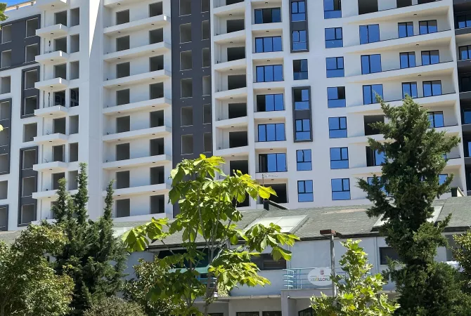 Shtepi ne shitje Apartament ne Tirane, 2+1, Mobilimi Bosh, pa mobiluar, Pagesa 190,000  Euro.