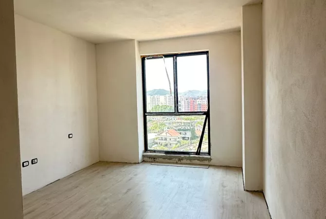 Shtepi ne shitje Apartament ne Tirane, 2+1, Mobilimi Bosh, pa mobiluar, Pagesa 190,000  Euro.