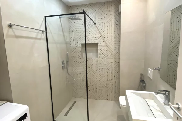 Shtepi me qera Apartament ne Tirane, 2+1, Mobilimi E mobiluar, Pagesa 800  Euro.