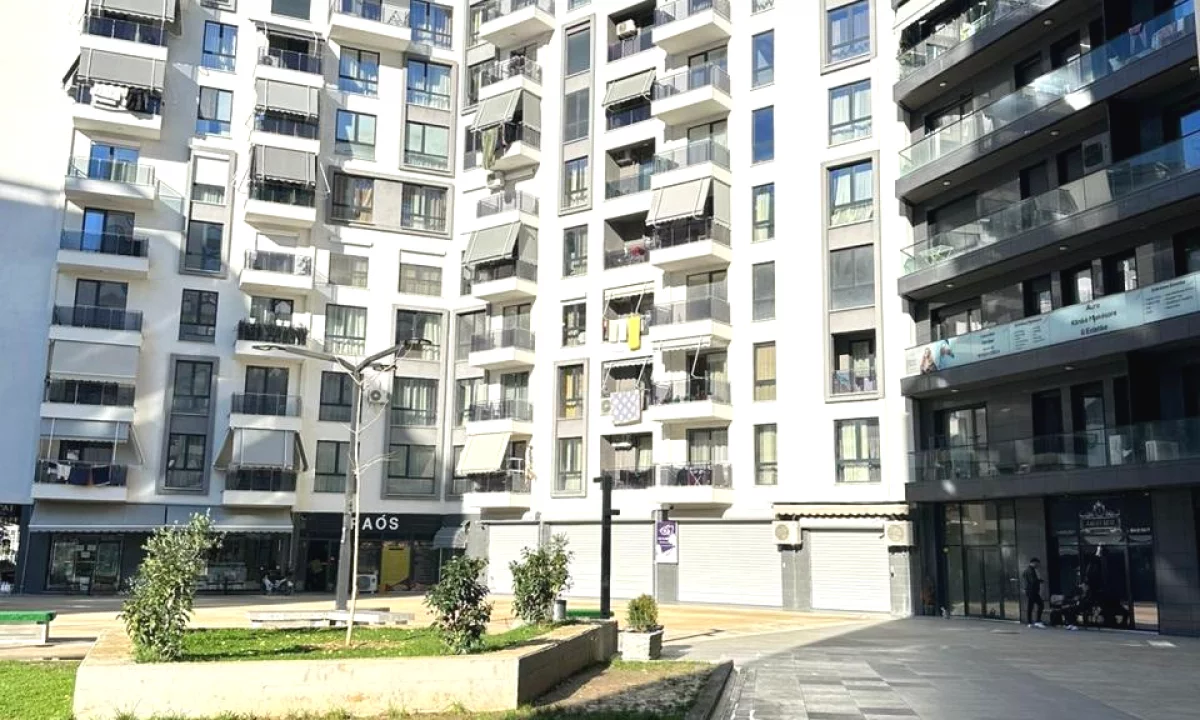 Shtepi ne shitje Apartament ne Tirane, 1+1, Mobilimi Bosh, pa mobiluar, Pagesa 127,000  Euro.