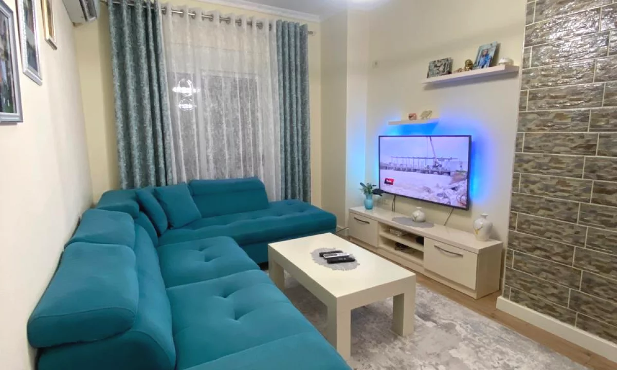 Shtepi me qera Apartament ne Tirane, 1+1, Mobilimi E mobiluar, Pagesa 430  Euro.