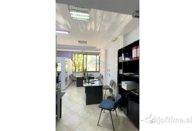 Shitet, Njesi Biznesi, 21 Dhjetori, Tiranë.
