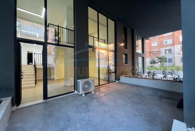 Qera, Duplex per Zyra, Pazari i Ri, Tirane.