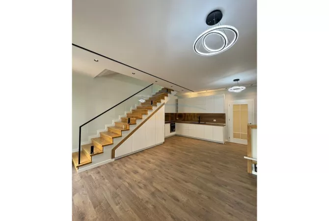 Shtepi me qera Apartament ne Tirane, 2+1, Mobilimi Bosh, pa mobiluar, Pagesa 1,000  Euro.