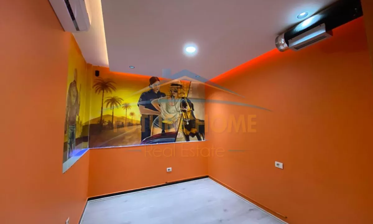 Jepet me qira ambient me vendodhje ne Myslym Shyr.