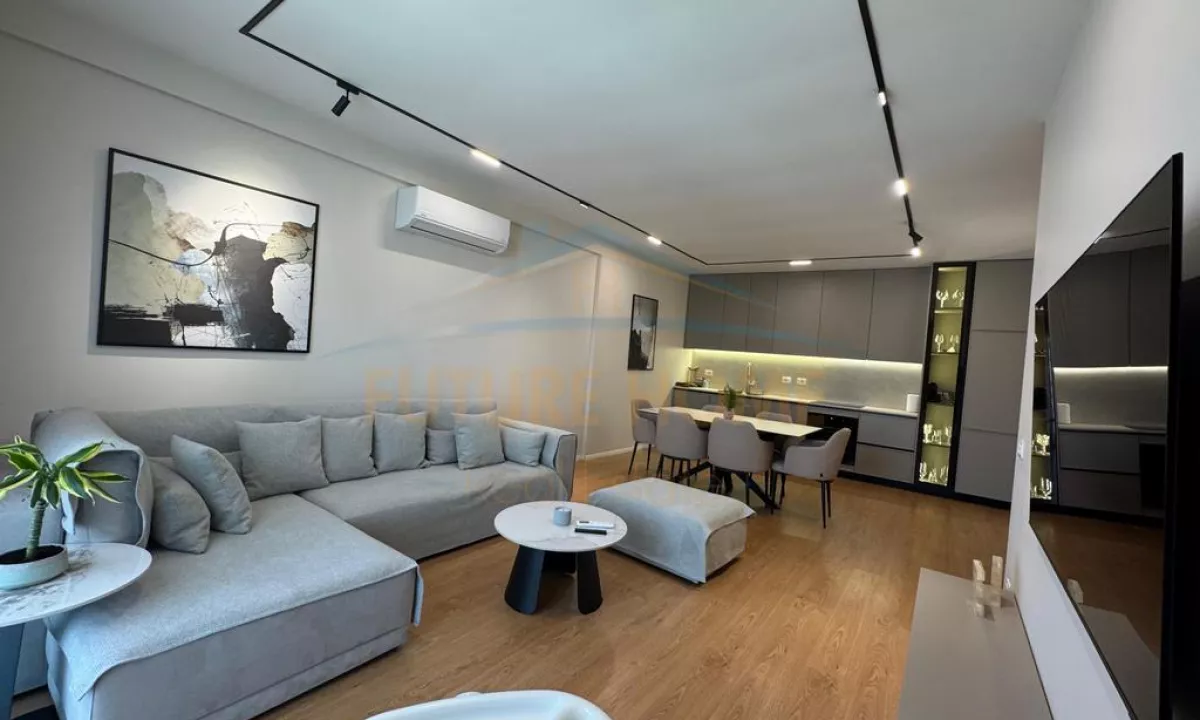 Shtepi ne shitje Apartament ne Tirane, 2+1, Mobilimi E mobiluar, Pagesa 250,000  Euro.