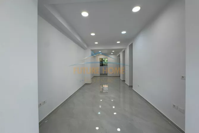 Business Property for Rent 1+1 in Tirana - 1,700 Euro