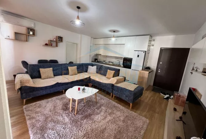 Qera, Apartament 1+1, Fresku, Tiranë.