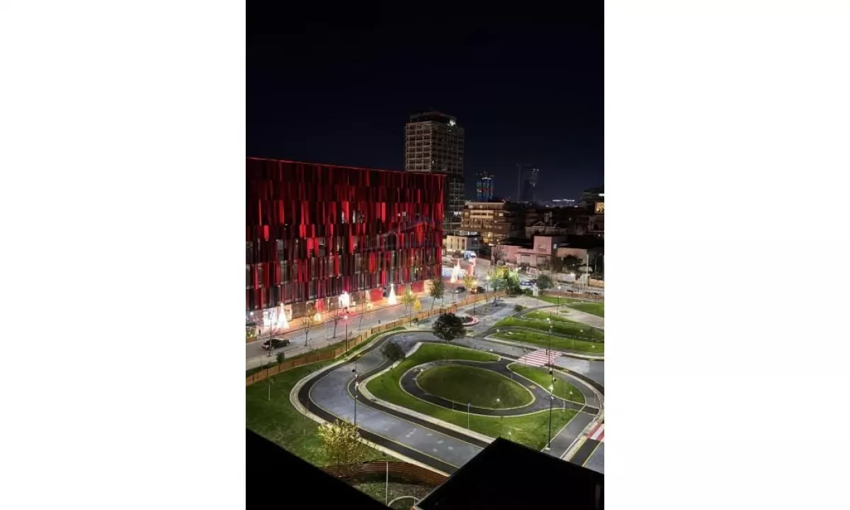 Qera, Apartament per Zyra+Post Parkimi, Rruga e Elbasanit, Tirane.