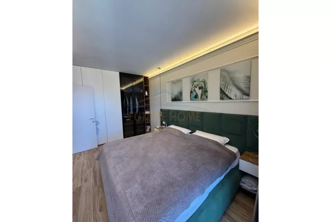 Shtepi ne shitje Apartament ne Tirane, 1+1, Mobilimi E mobiluar, Pagesa 135,000  Euro.