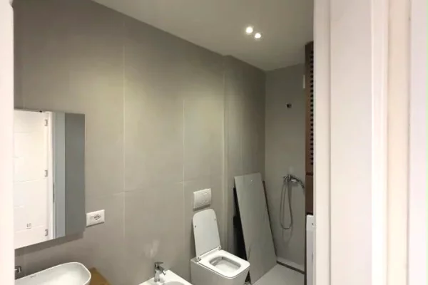 Shtepi me qera Apartament ne Tirane, 3+1, Mobilimi E mobiluar, Pagesa 1,100  Euro.