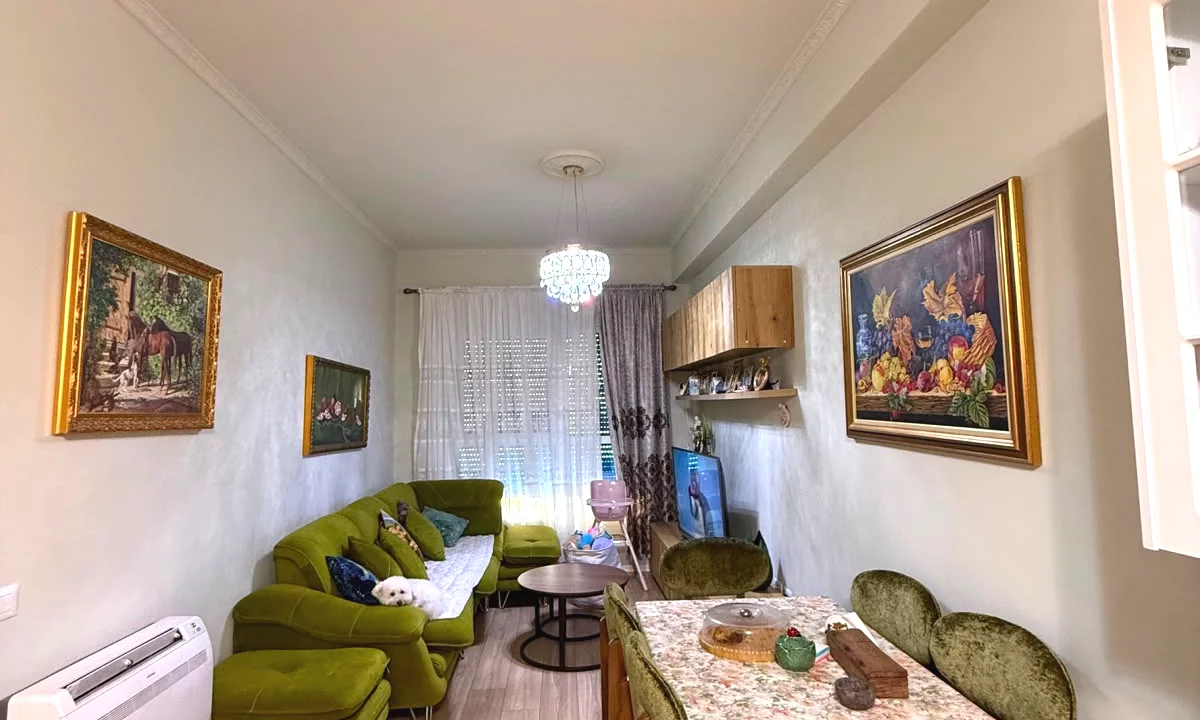 Shtepi ne shitje Apartament ne Tirane, 2+1, Mobilimi E mobiluar, Pagesa 185,000  Euro.