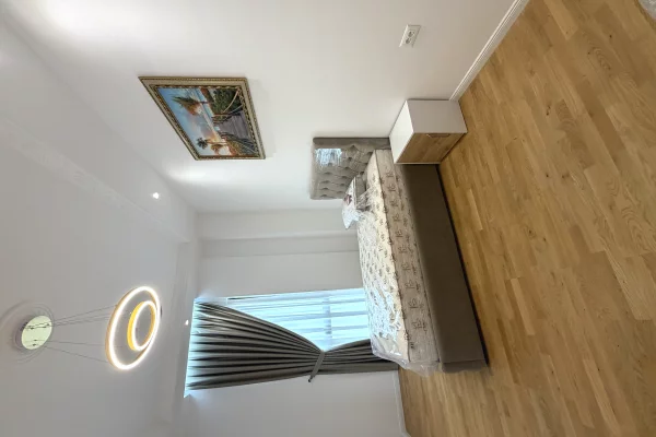 Shtepi me qera Vila Luksoze ne Tirane, 5+1, Mobilimi E mobiluar, Pagesa 4,000  Euro.