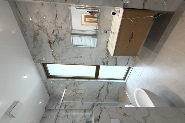 Shtepi me qera Vila Luksoze ne Tirane, 5+1, Mobilimi E mobiluar, Pagesa 4,000  Euro.