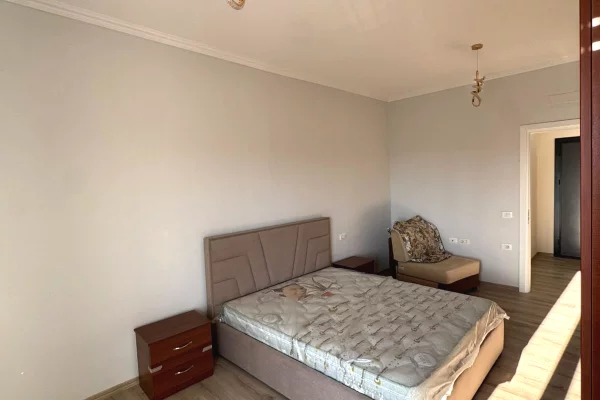 Shtepi me qera Apartament ne Tirane, 1+1, Mobilimi E mobiluar, Pagesa 50,000  Leke.