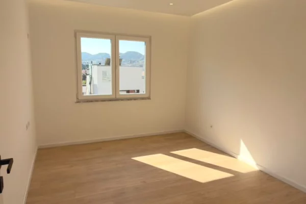 Shtepi ne shitje 2+1 ne Tirane - 265,000 Euro
