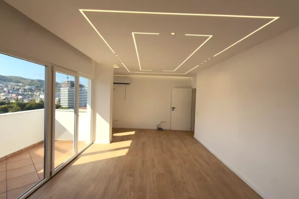 Shtepi ne shitje Apartament ne Tirane, 2+1, Mobilimi Bosh, pa mobiluar, Pagesa 265,000  Euro.