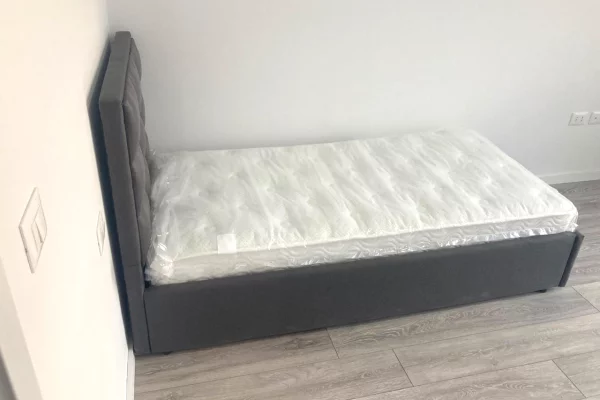 Shtepi ne shitje Apartament ne Tirane, 2+1, Mobilimi E mobiluar, Pagesa 18,500,000  Leke.