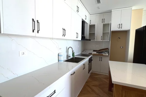 Shtepi me qera Apartament ne Tirane, 2+1, Mobilimi E mobiluar, Pagesa 3,000  Euro.