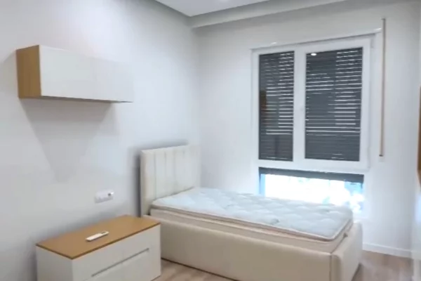 Shtepi ne shitje Apartament ne Tirane, 2+1, Mobilimi E mobiluar, Pagesa 250,000  Euro.