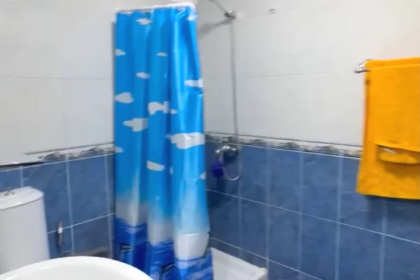 Shtepi ne shitje Apartament ne Tirane, 2+1, Mobilimi E mobiluar, Pagesa 15,200,000  Leke.
