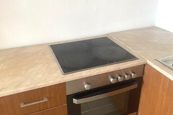 Shtepi me qera Apartament ne Tirane, 2+1, Mobilimi Pjeserisht e mobiluar, Pagesa 40,000  Leke.