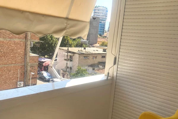 Shtepi ne shitje Apartament ne Tirane, 1+1, Mobilimi E mobiluar, Pagesa 14,500,000  Leke.