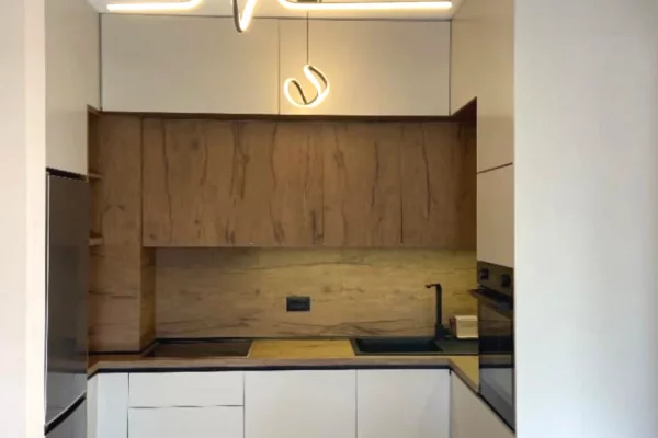 Shtepi me qera Apartament ne Tirane, 2+1, Mobilimi E mobiluar, Pagesa 550  Euro.