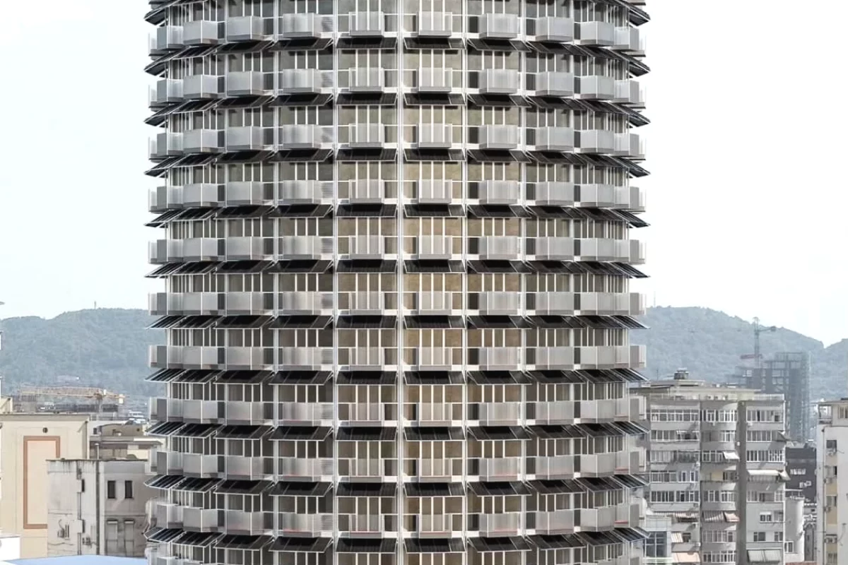 Shtepi ne shitje Apartament ne Tirane, 1+1, Mobilimi Bosh, pa mobiluar, Pagesa 15,326,400  Leke.