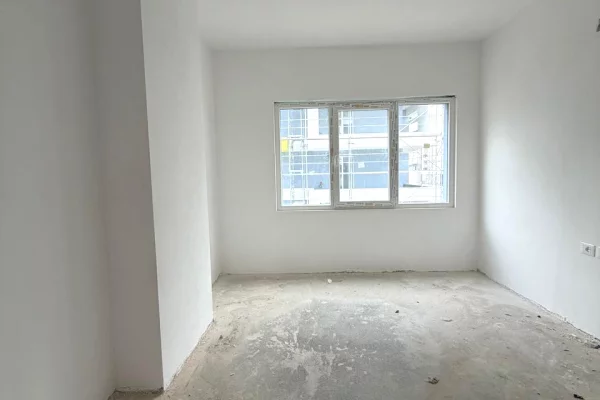 Shtepi ne shitje Apartament ne Tirane, 2+1, Mobilimi Bosh, pa mobiluar, Pagesa 149,000  Euro.