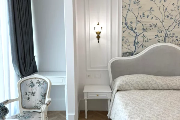 Shtepi me qera Apartament ne Tirane, 2+1, Mobilimi E mobiluar, Pagesa 3,500  Euro.