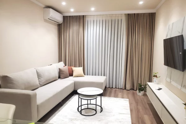 Shtepi me qera Apartament ne Tirane, 1+1, Mobilimi E mobiluar, Pagesa 90,000  Leke.