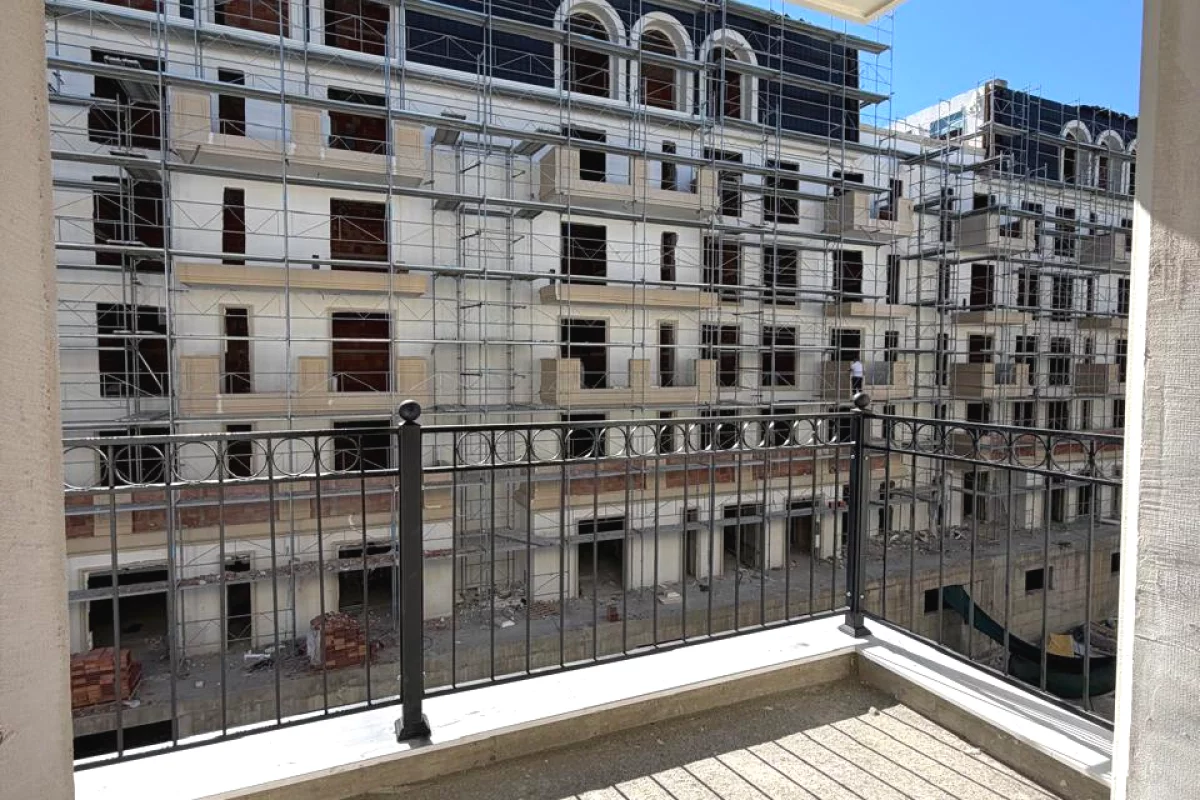 Shtepi ne shitje Apartament ne Tirane, 3+1, Mobilimi Bosh, pa mobiluar, Pagesa 26,843,400  Leke.