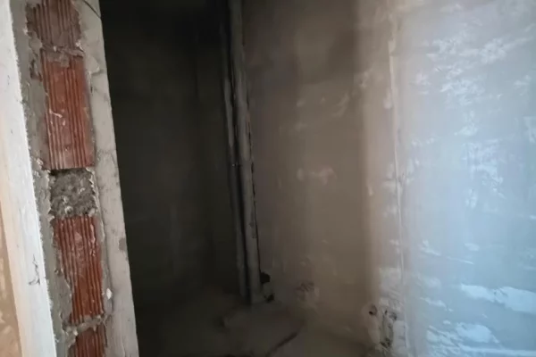 Shtepi ne shitje Apartament ne Tirane, 2+1, Mobilimi Bosh, pa mobiluar, Pagesa 11,026,200  Leke.