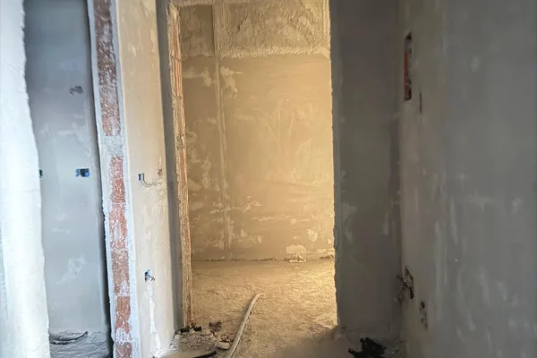 Shtepi ne shitje Apartament ne Tirane, 2+1, Mobilimi Bosh, pa mobiluar, Pagesa 11,026,200  Leke.