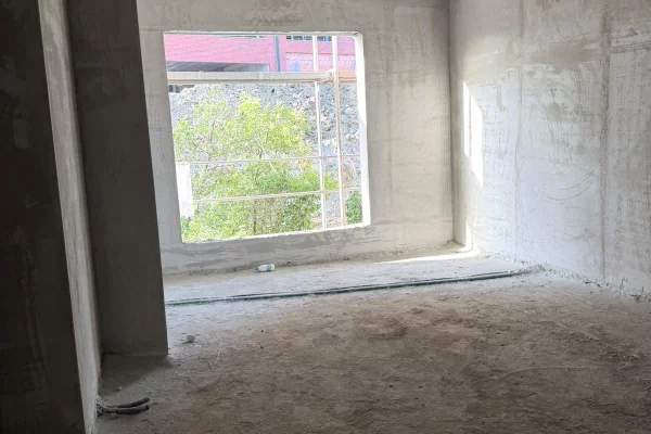 Shtepi ne shitje Apartament ne Tirane, 2+1, Mobilimi Bosh, pa mobiluar, Pagesa 11,049,500  Leke.