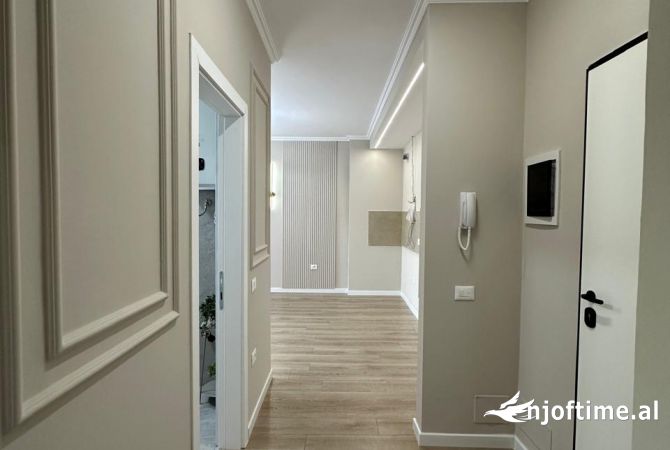 Ambjent Biznesi 2+1 ME QERA Myslym Shyri