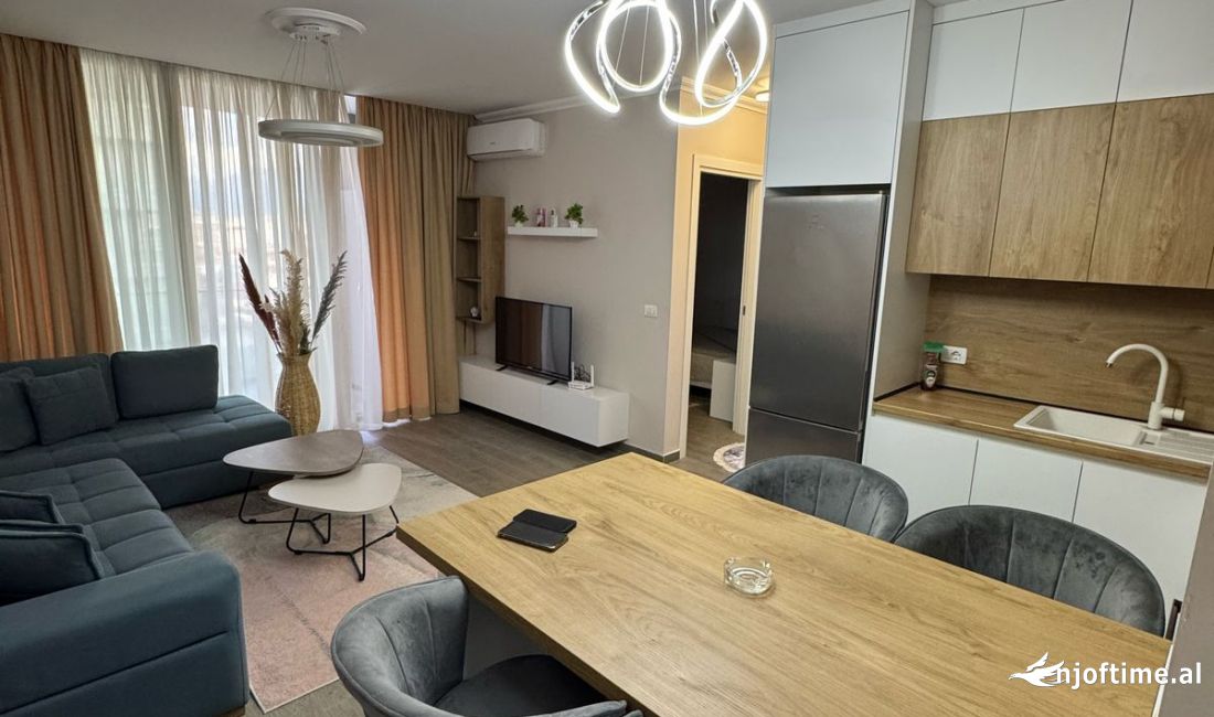 Shtepi me qera Apartament ne Tirane, 2+1, Mobilimi E mobiluar, Pagesa 750  Euro.