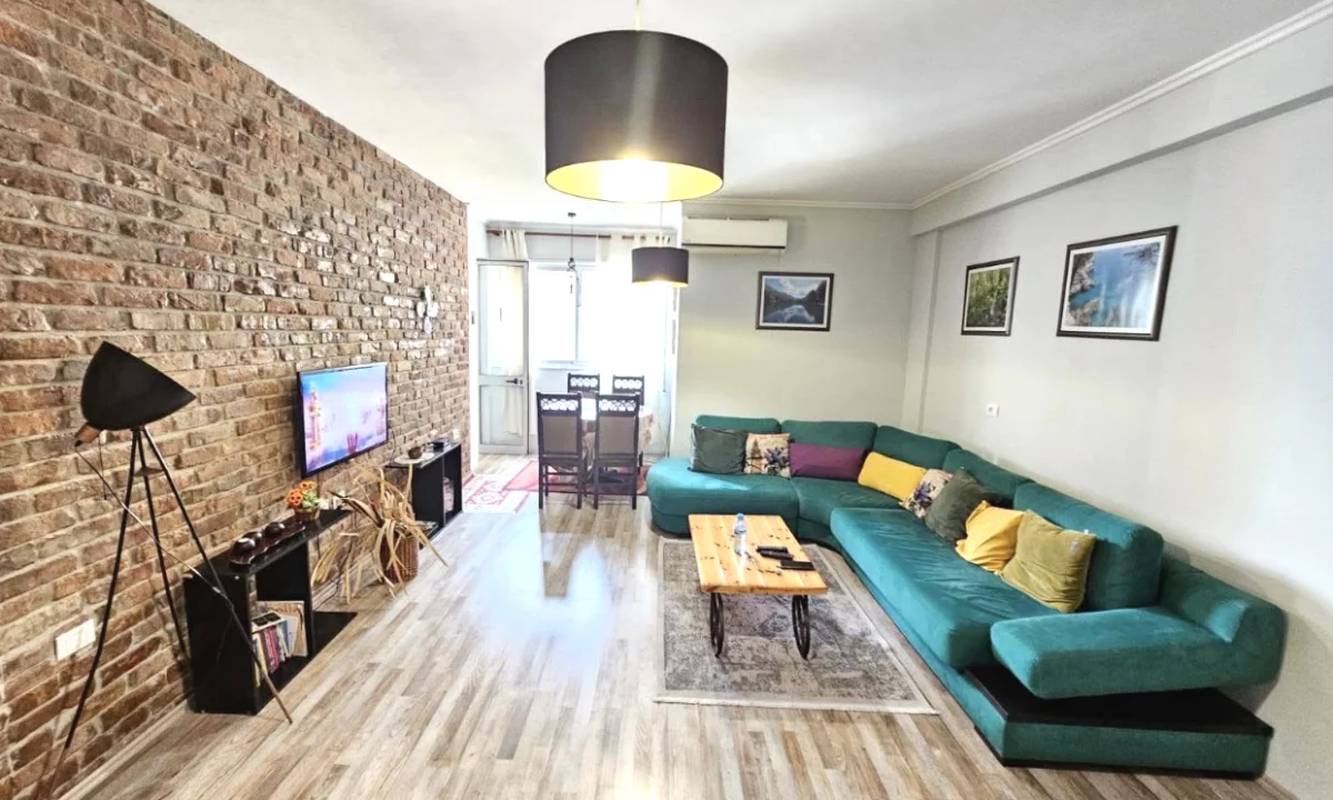 Shtepi me qera Apartament ne Tirane, 1+1, Mobilimi E mobiluar, Pagesa 500  Euro.