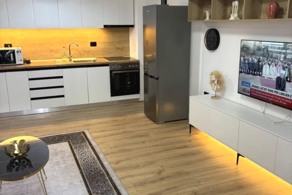 Apartament 2+1+2 me qera ,prane 21 dhjetorit”