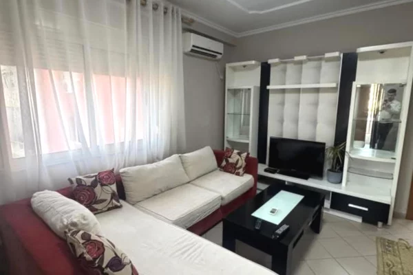 🏡 Jepet me qera apartament 1+1 – Rruga Bogdaneve